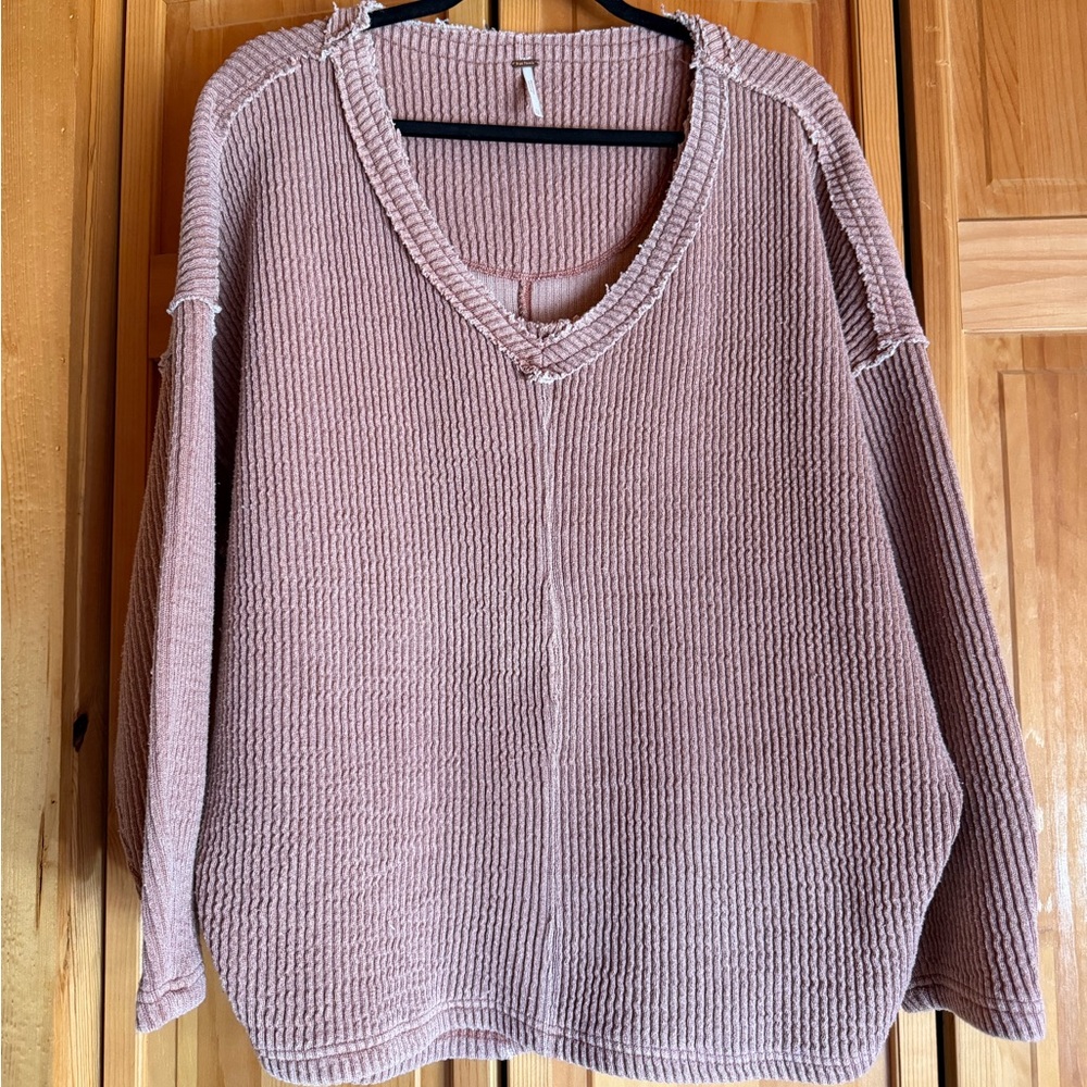 Free People Textured Mauve V-Neck Sweater oversized